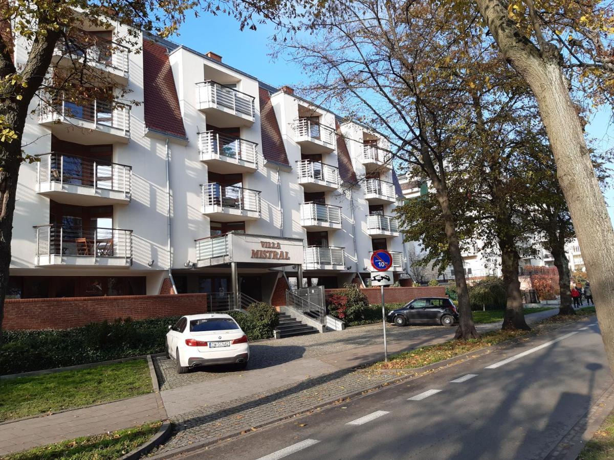 Apartament Trzy Pomosty Villa Mistral シフィノウイシチェ エクステリア 写真